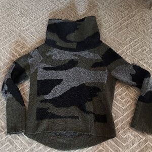 RD Style Green and Black Cowl Neck Sweater